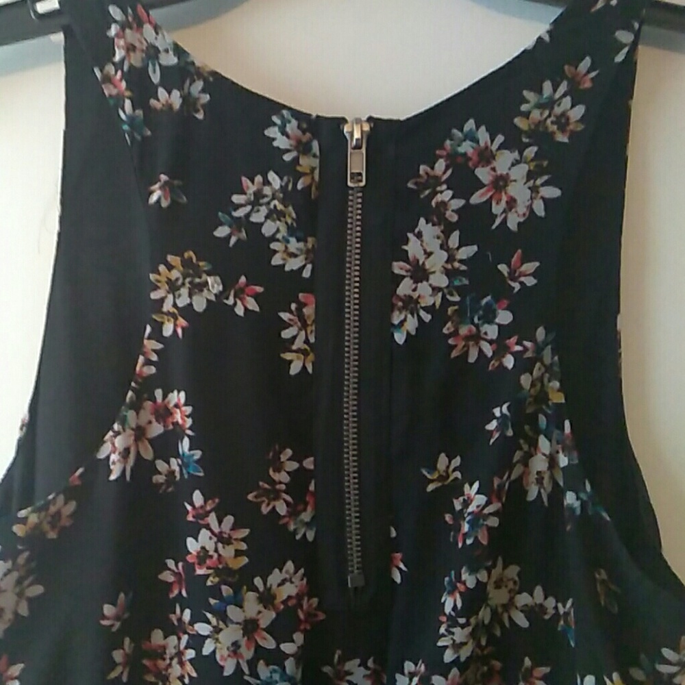 Xhilaration Dress - Picture 4 of 6